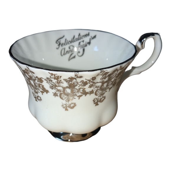 Royal Albert| x2 Bone China England Conway 25th Anniversary Tea Cups and Saucer - Picture 3 of 15